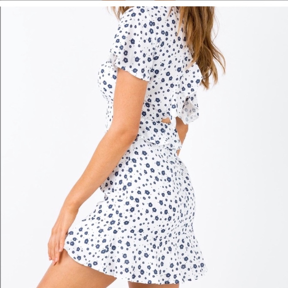 Princess Polly Nate Micro Mini Dress White‎ Floral Size 4 - Picture 2 of 13